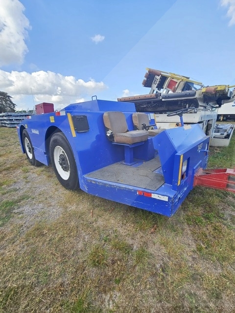 Push Back Tractor FMC B350EL