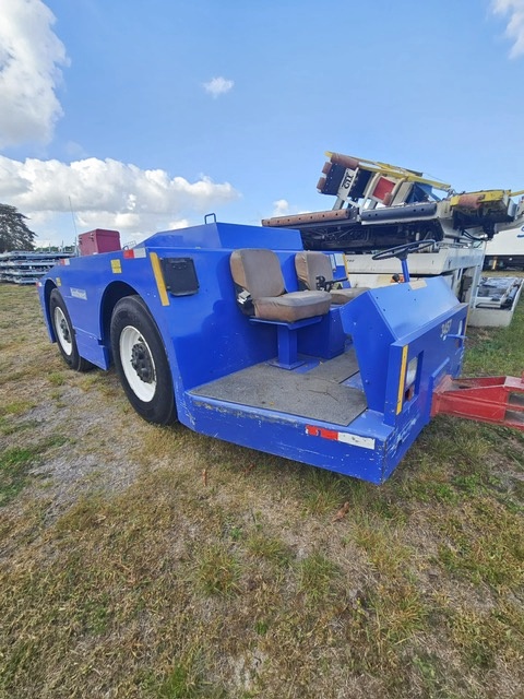 Push Back Tractor FMC B350EL