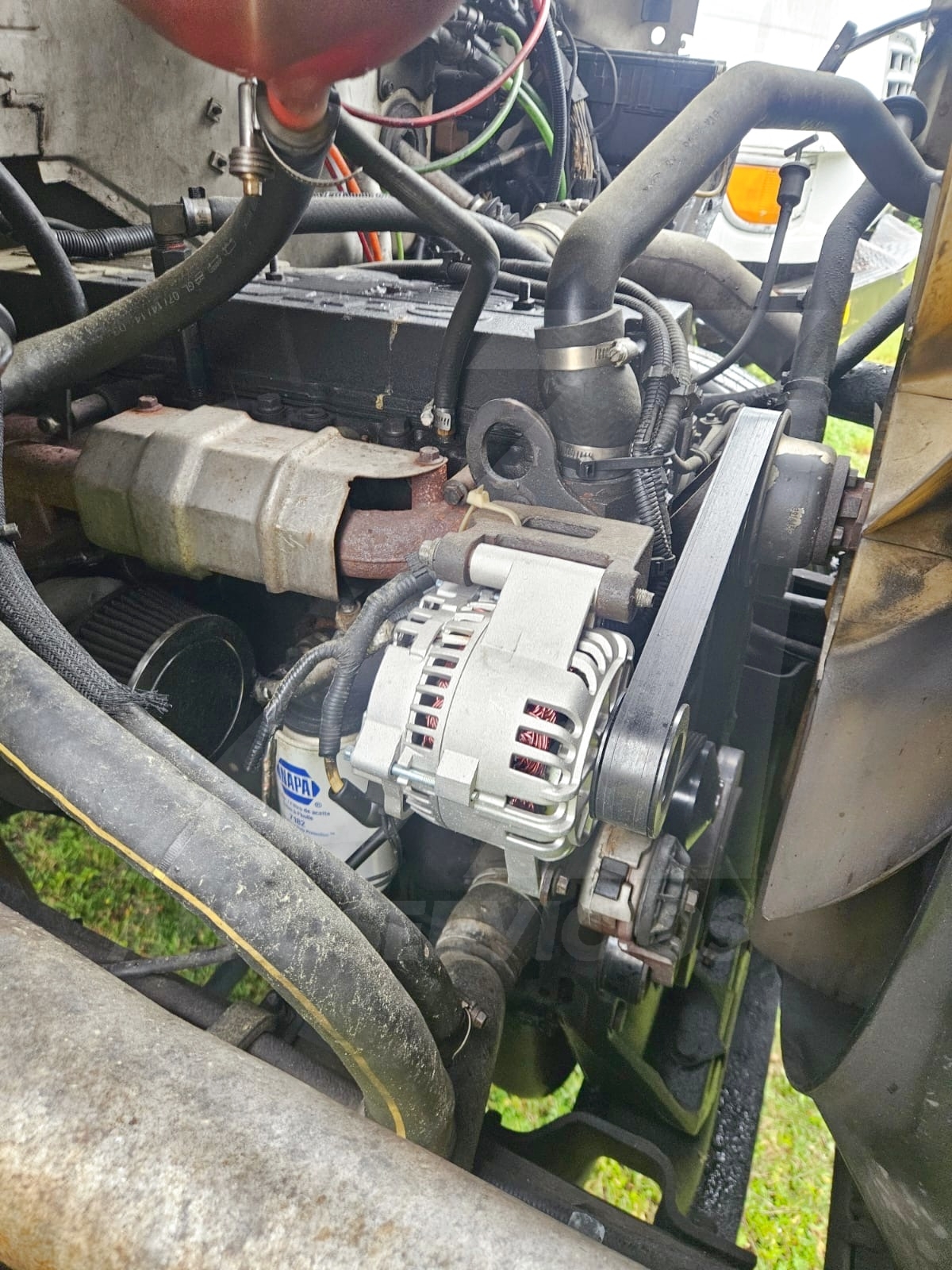 Cabin Service Truck Ford / CB16-228