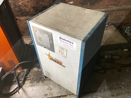 Battery Charger - 80v