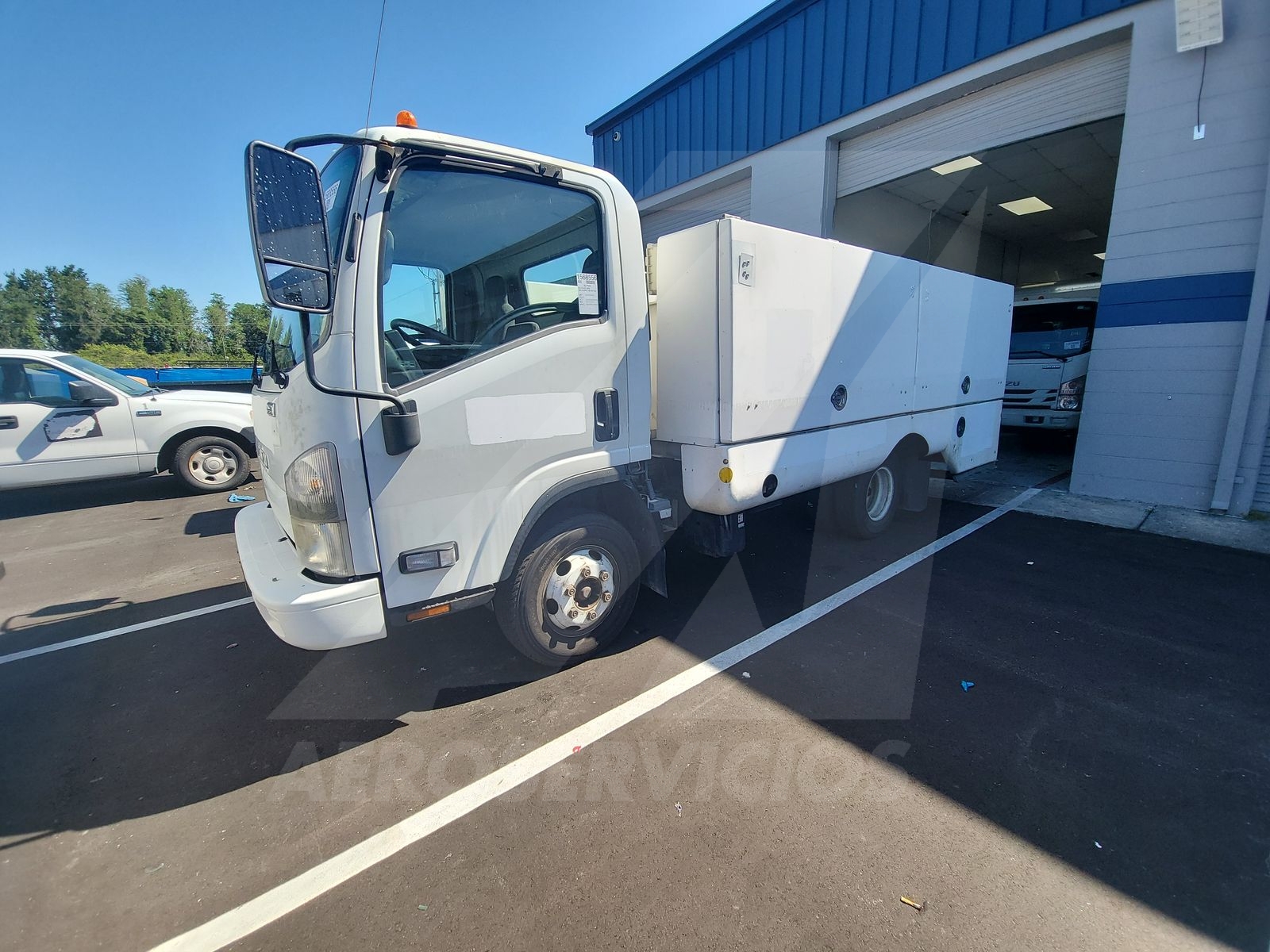 Truck Chassis Isuzu NPR-HD Diesel