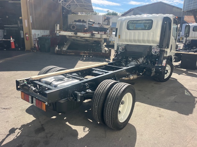 Truck Chassis Isuzu NPR - Gasoline