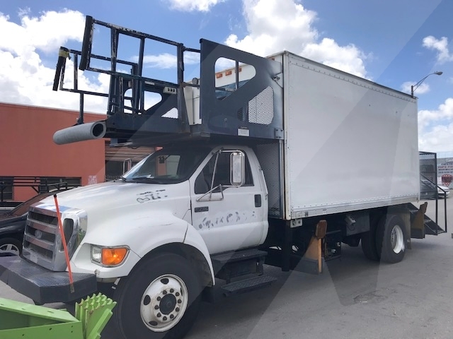 Cabin Service Truck Ford/Tesco F-750/CST 16'