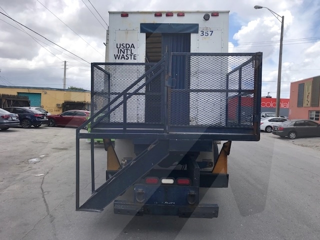 Cabin Service Truck Ford/Tesco F-750/CST 16'