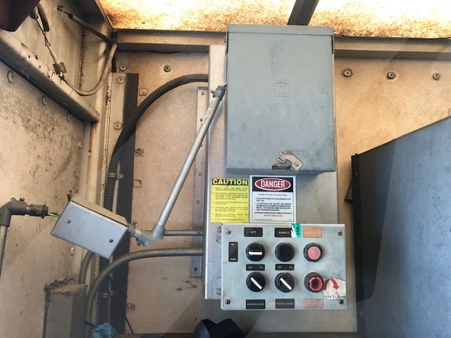 Cabin Service Truck Ford/Tesco F-750/CST 16'