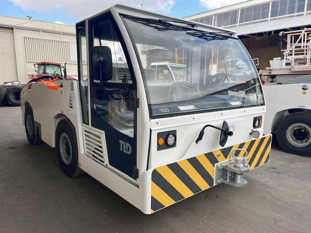 Push Back Tractor TLD TMX-150-9 Tier 4F