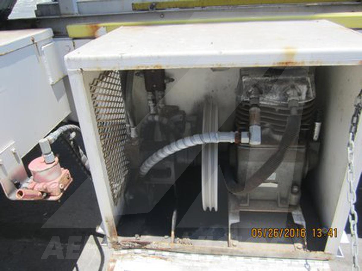 Lift Truck Tesco/ Freightliner ML-5030 / Fl70