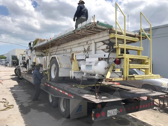 Lift Truck Tesco/ Freightliner ML-5030 / Fl70