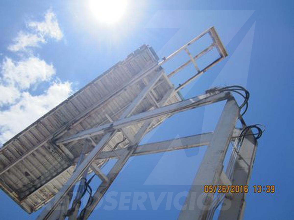 Lift Truck Tesco/ Freightliner ML-5030 / Fl70