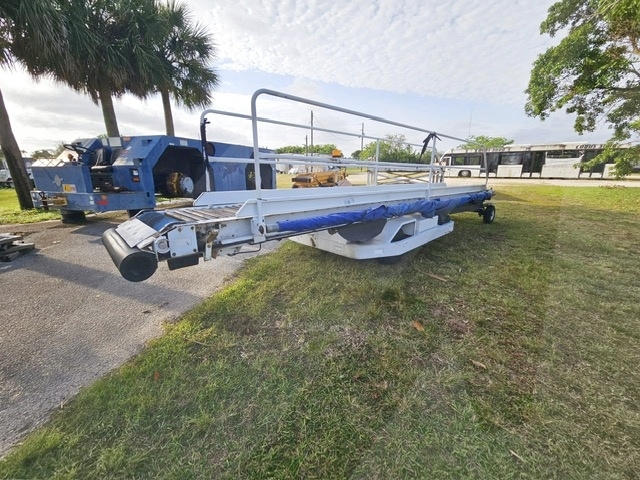 Towable Belt Loader Wasp A01771D-3853