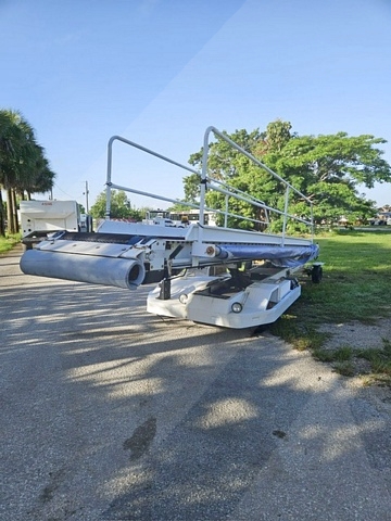 Towable Belt Loader Wasp A01771D-3650