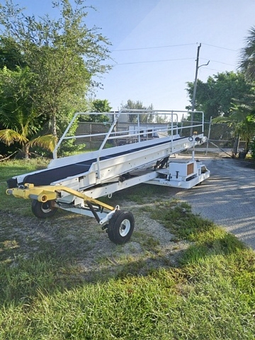 Towable Belt Loader Wasp A01771D-3650