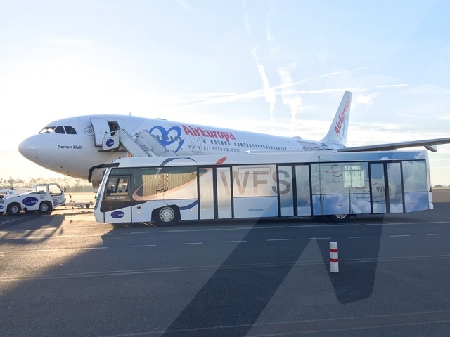 Airport Apron Bus Cobus 3000