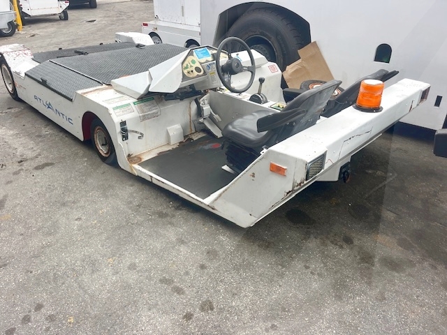 Towbarless Push Back Tractor Lektro AP-8850-SDA