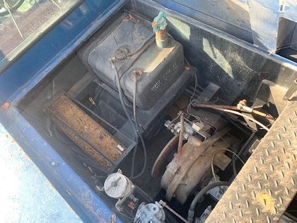 Push Back Tractor S&S GT-1628