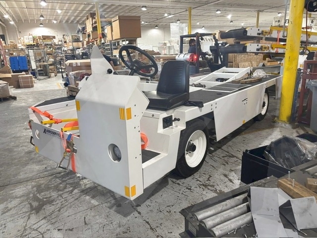 Belt Loader Tug 660