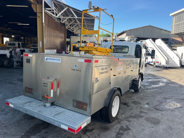 Lavatory Truck Isuzu/Standard GSE NPR- Gasoline