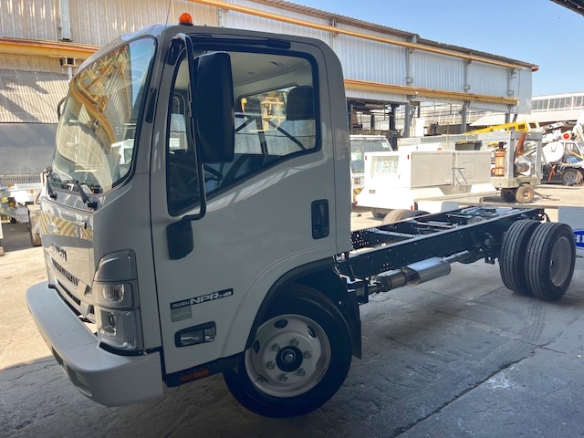 Truck Chassis Isuzu NPR- Gasoline