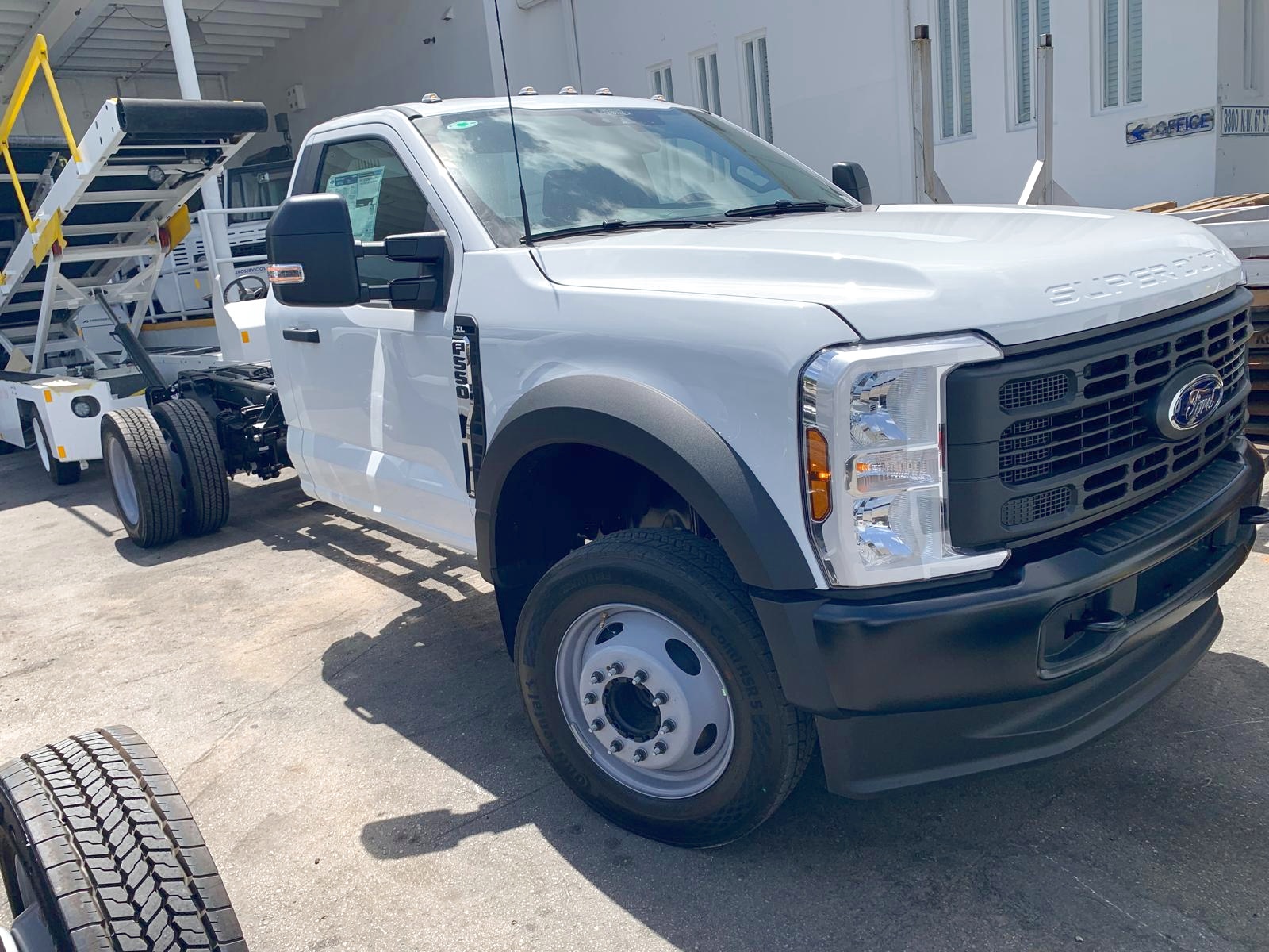 Truck Chassis Ford F-550