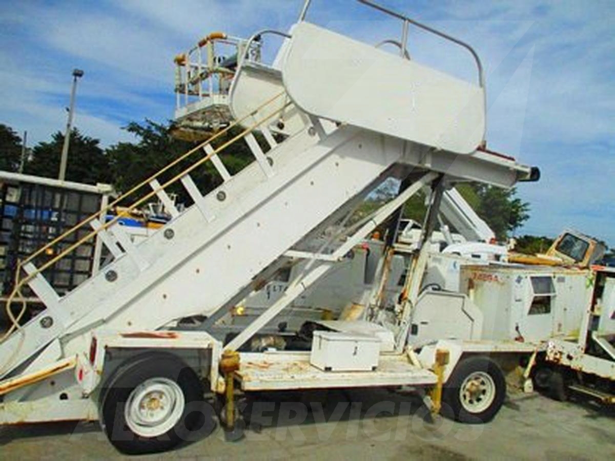 Motorized Passenger Stair Wollard/TLPH 310 DL  - 96/114 in