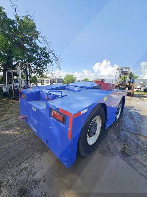 Push Back Tractor FMC B350E