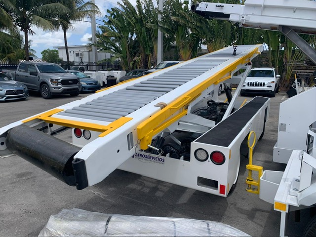 Belt Loader Tug 660 OH