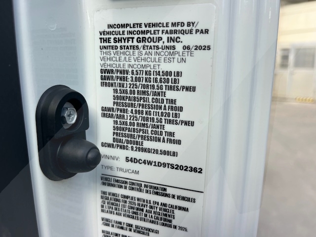 Truck Chassis Isuzu NPR - Gasoline