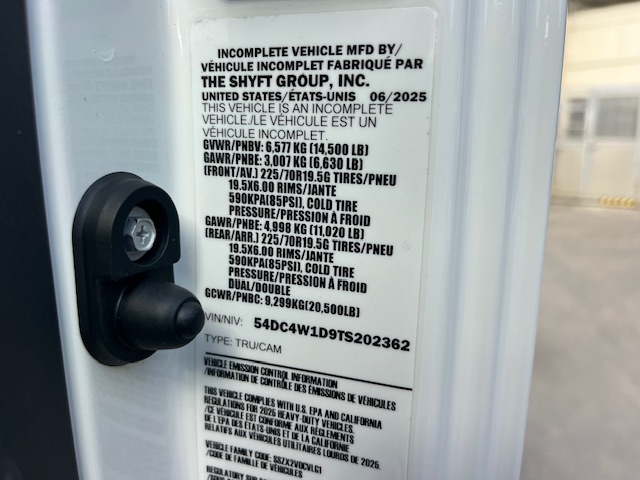 Truck Chassis Isuzu NPR - Gasoline