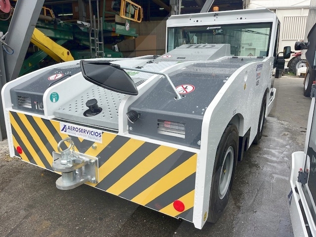 Push Back Tractor TLD TMX-150-15 Tier 4F