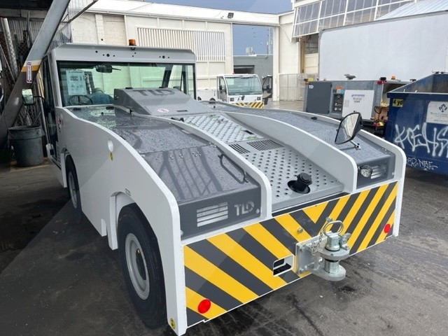 Push Back Tractor TLD TMX-150-9 Tier 4F