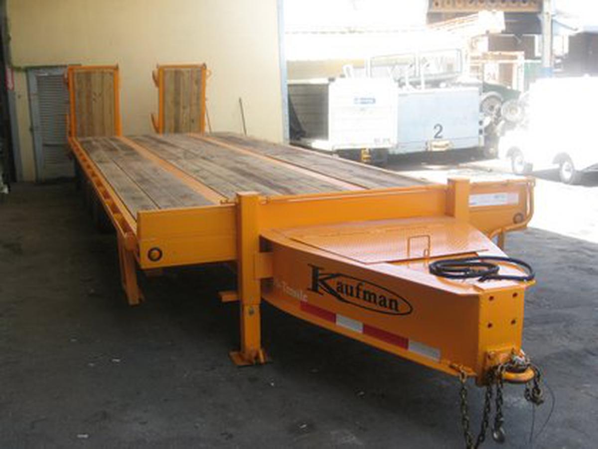 2008 Kaufman Heavy Duty Deluxe Paver Special Pintle