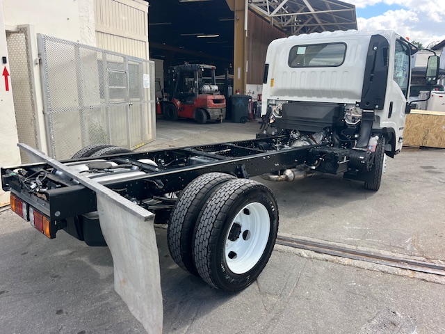 Truck Chassis Isuzu NPR - Gasoline