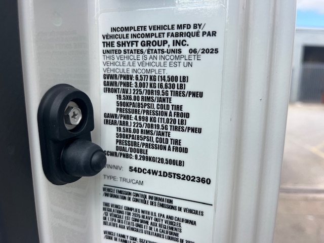Truck Chassis Isuzu NPR - Gasoline