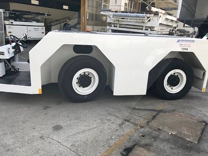 Push Back Tractor S&S GT-50