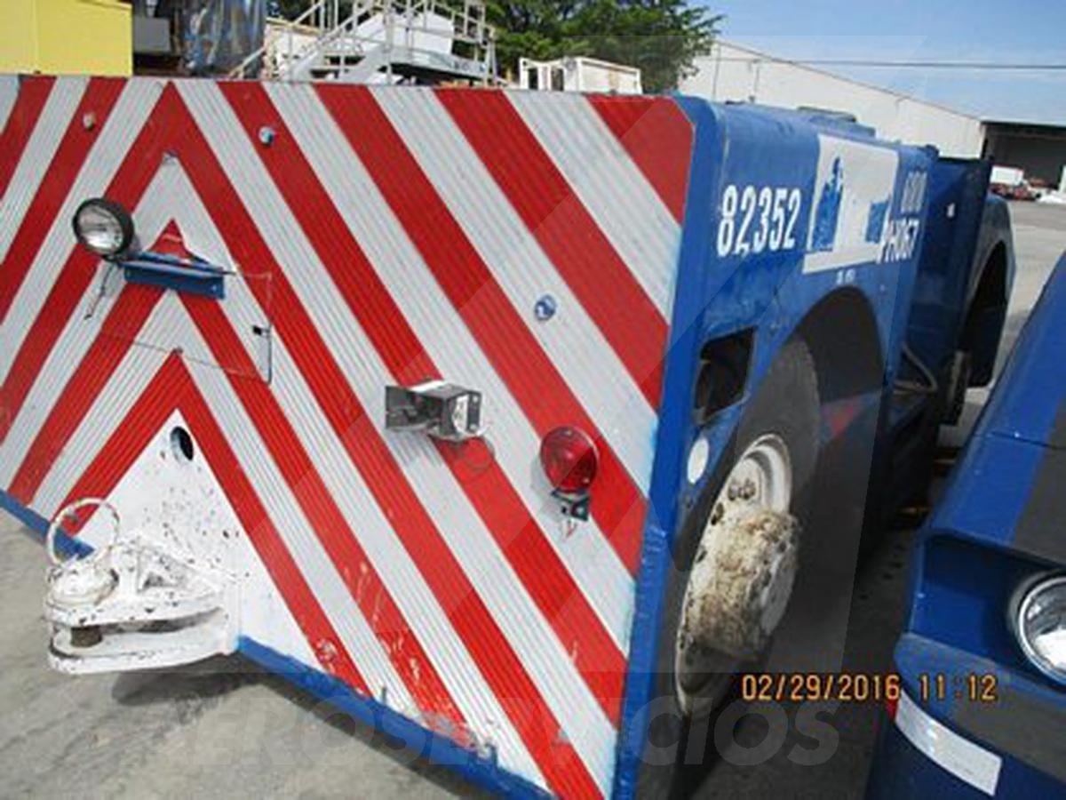 Push Back Tractor Hough-Paymover T-300 SL