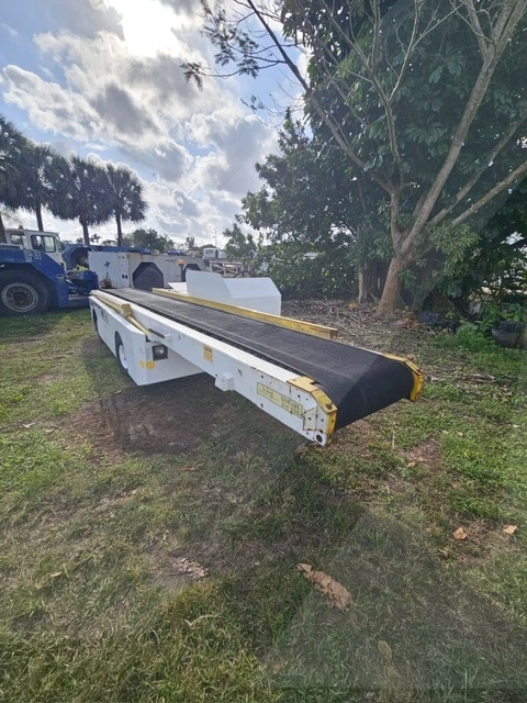 Belt Loader Tug 440-E