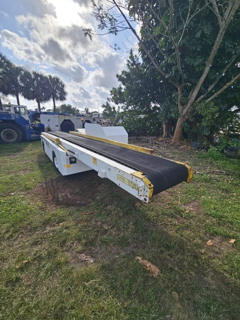 Belt Loader Tug 440-E