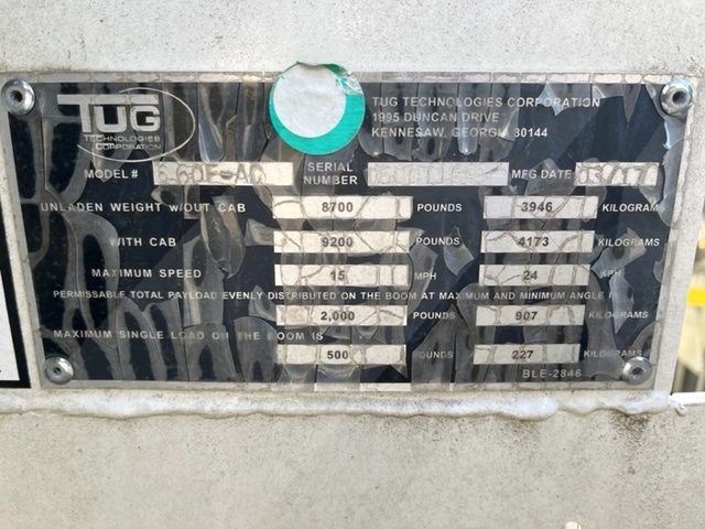 Belt Loader Tug 660E