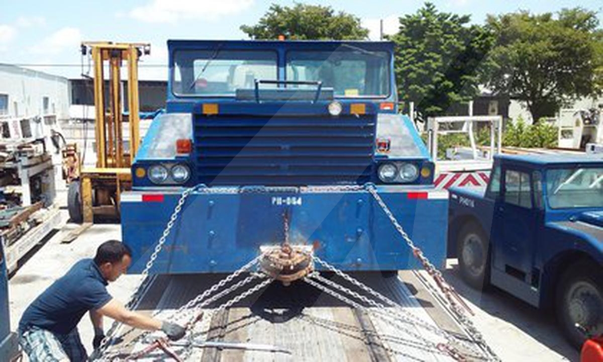 Push Back Tractor Hough-Paymover T-300