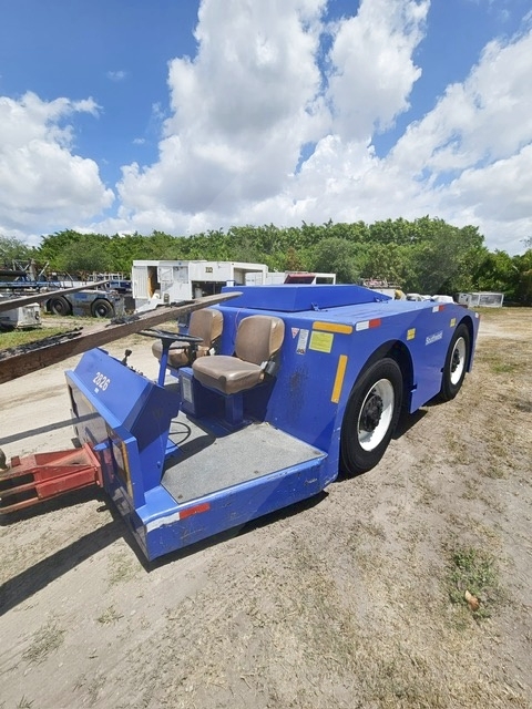 Push Back Tractor FMC B350E