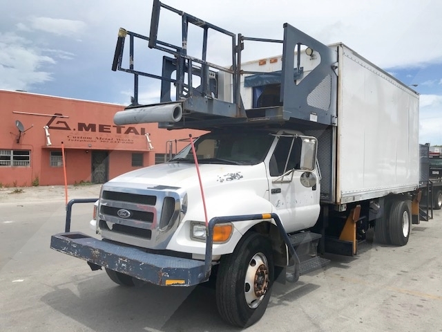 Cabin Service Truck Ford/Tesco F-750/D2916