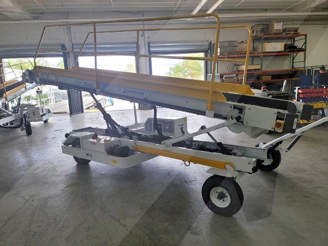 Towable Belt Loader Wasp A01771D