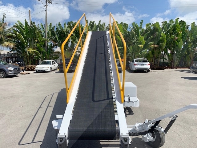 Towable Belt Loader Wasp A01771D