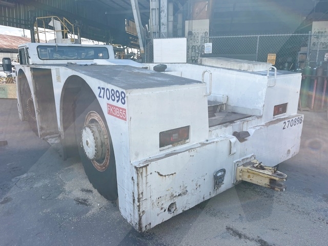 Push Back Tractor FMC B-1200