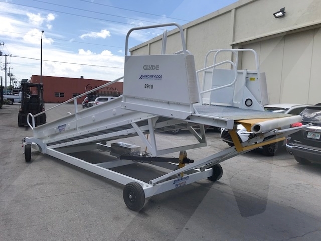 Narrow Body Passenger Stair Clyde 15F2820 - 88/161 in