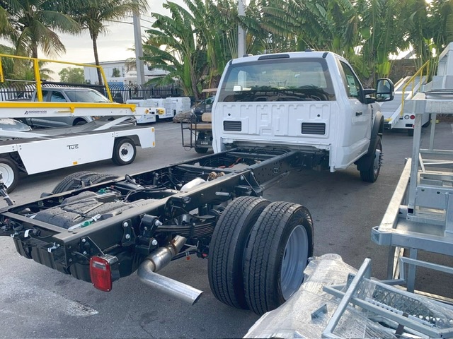 Truck Chassis Ford F-550