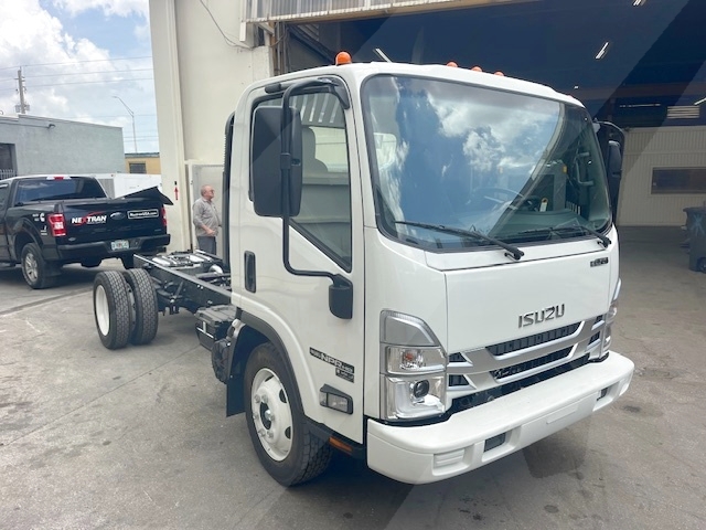 Truck Chassis Isuzu NPR- Gasoline