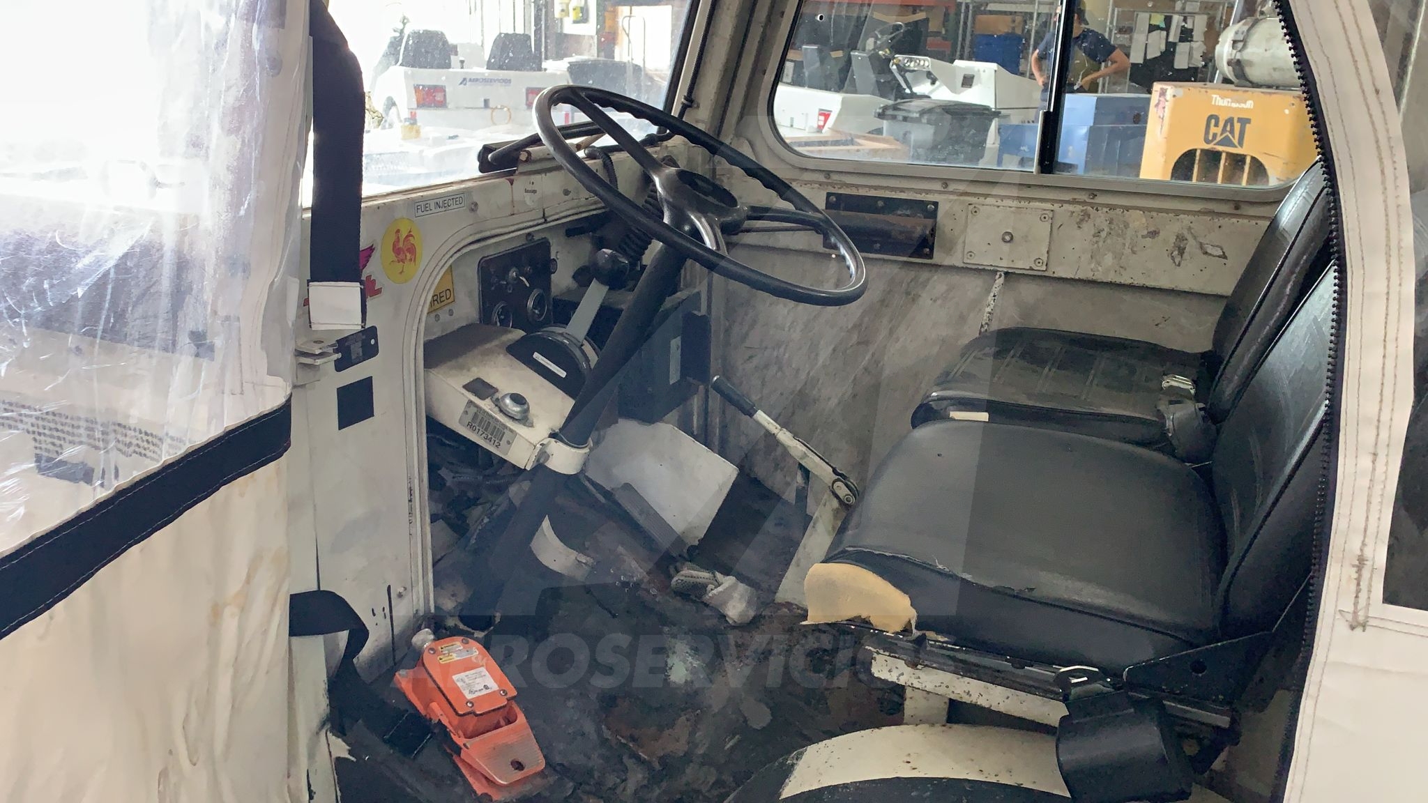 Baggage Tractor Tug MA-30/40 Cab