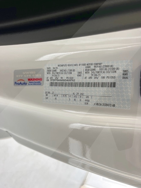 Truck Chassis Ford F-600