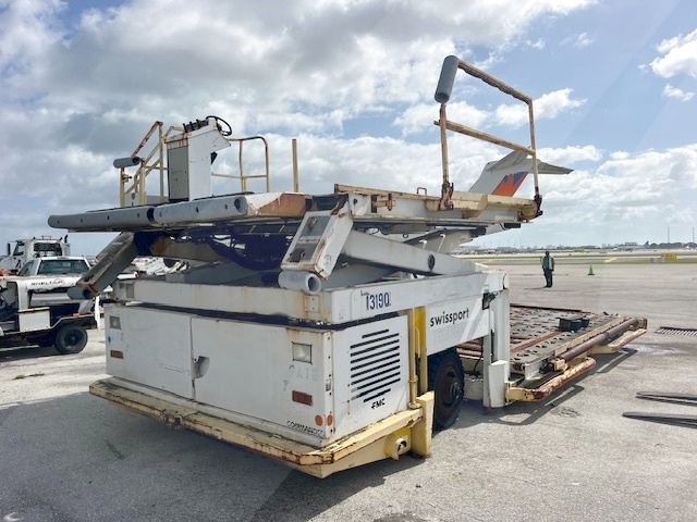 Cargo Loader FMC Commander 15